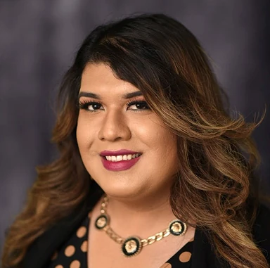 Portrait of Ximena Hernandez, Bilingual Human Resources Recruiter for Painters USA